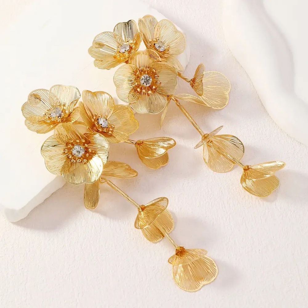 Zara Fashion Kate Middleton Flowers Floral Cascade Drop Statement Earrings - Picture 10 of 16